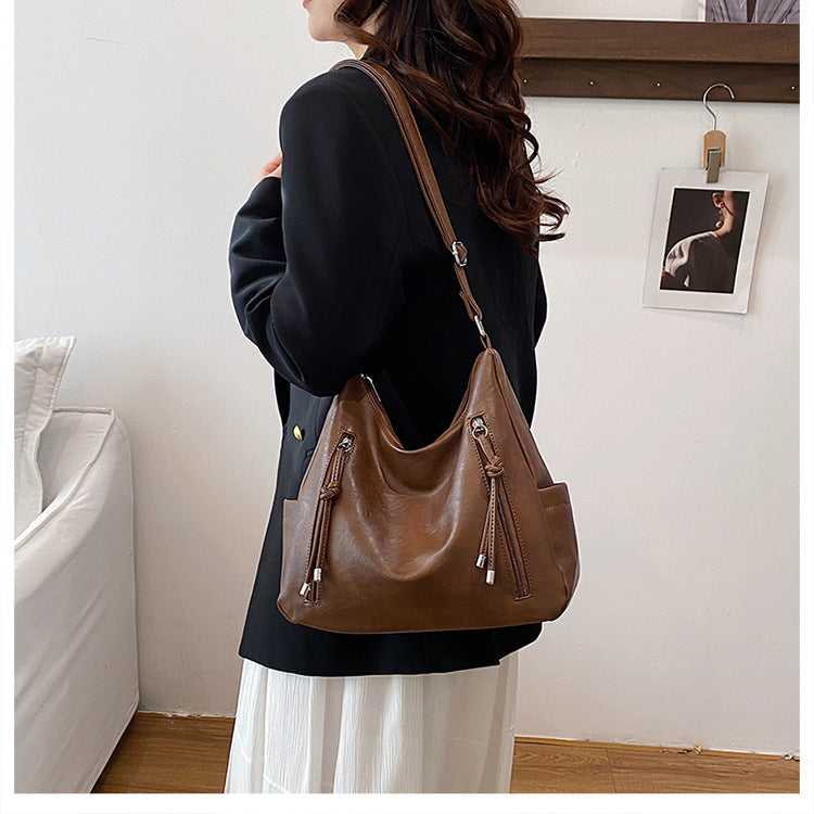 New Simple And Stylish Large-Capacity Leather Oil-Soft Casual Shoulder Bag