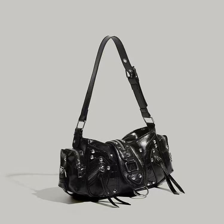 Edgy Y2k-style Single-shoulder Commuter Crossbody
